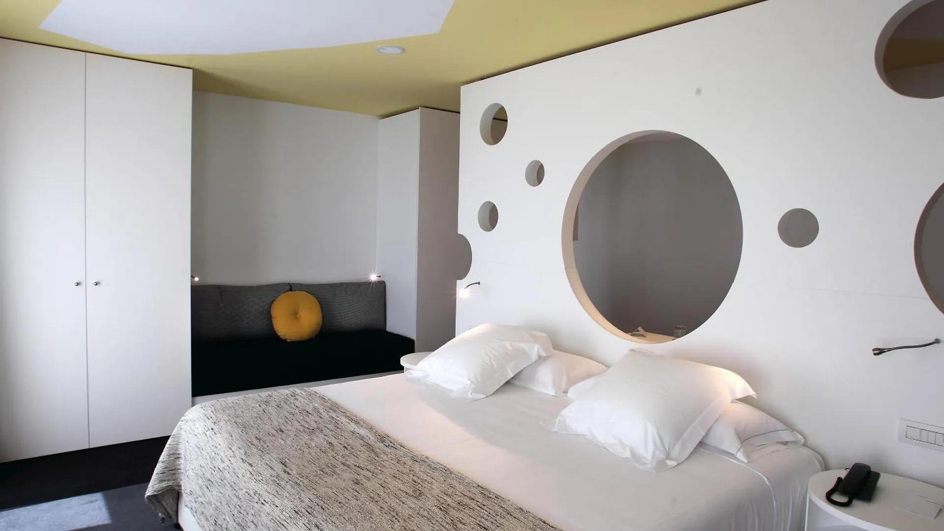 Room Mate Pau, Barcelona