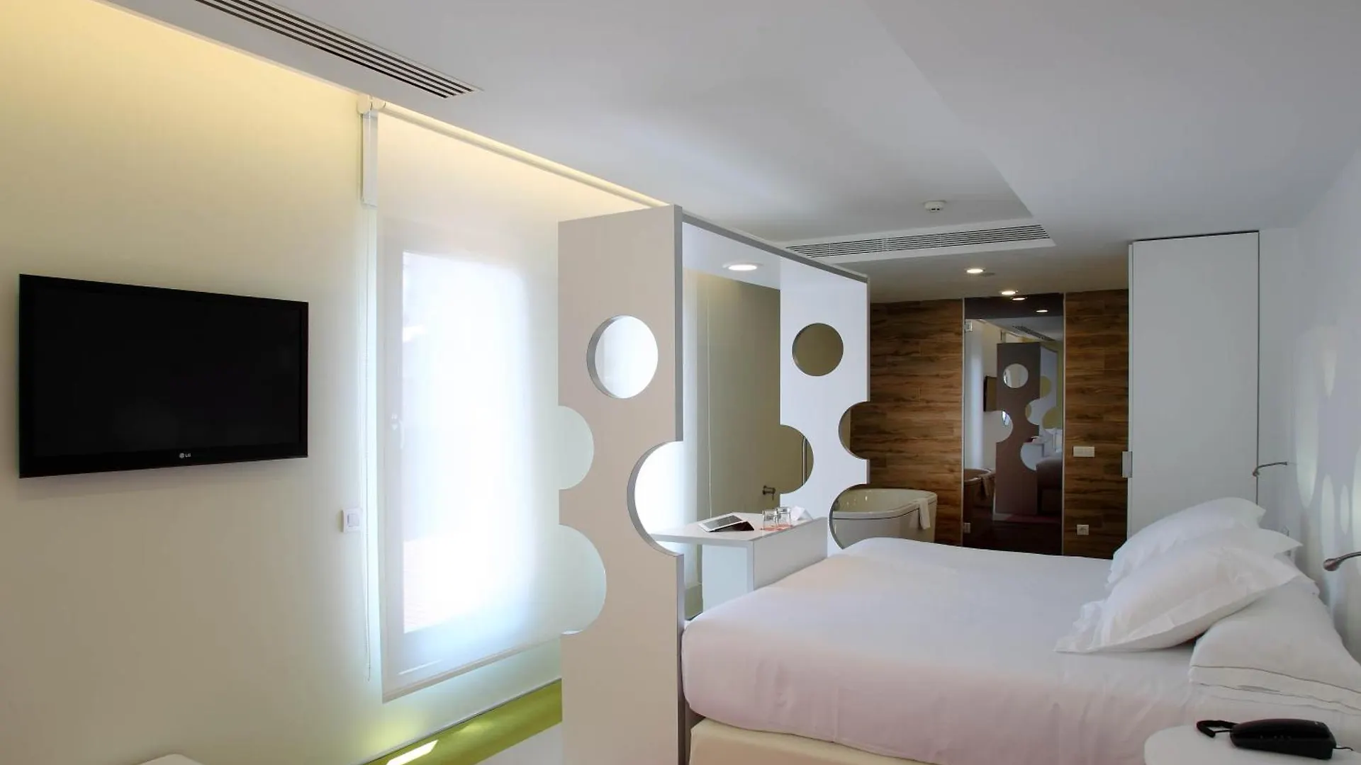 Room Mate Pau, Barcelona Spain